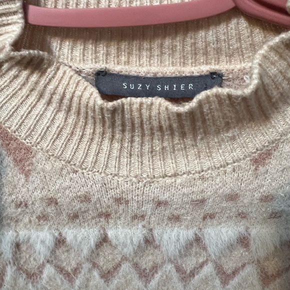 Women’s Beige Patterned Sweater - Picture 5 of 6